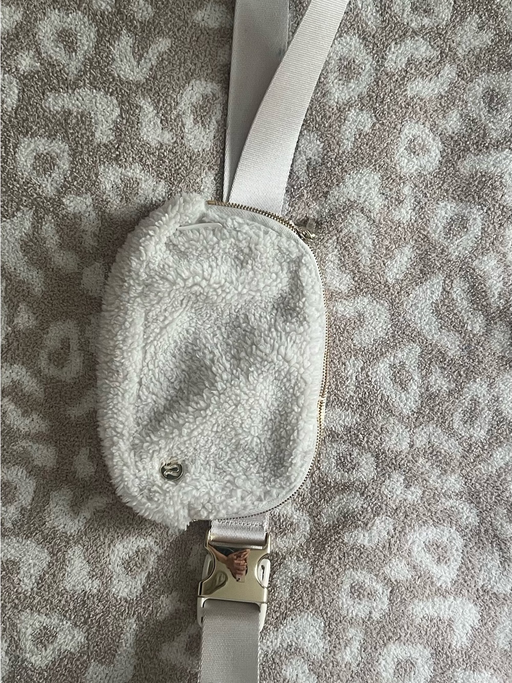 Lululemon everywhere belt bag new without tags
